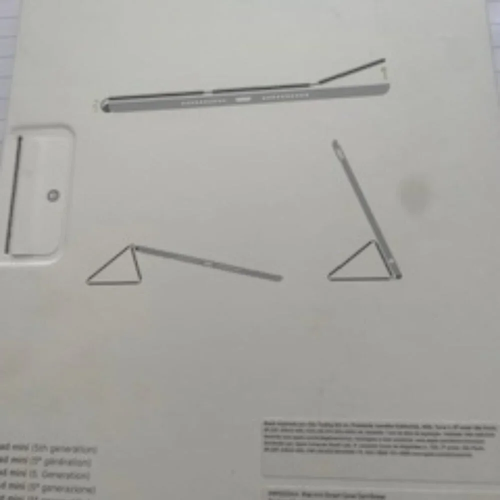Apple Ipad mini Smart Cover. New in box.